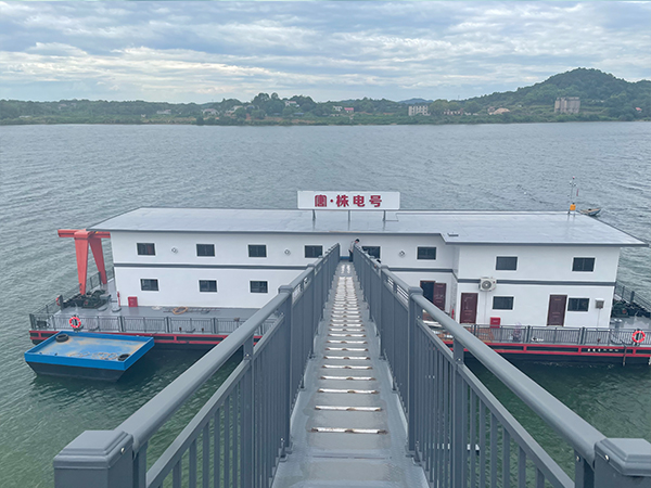 立式旋转接头摇臂式取水泵船-单个摇臂